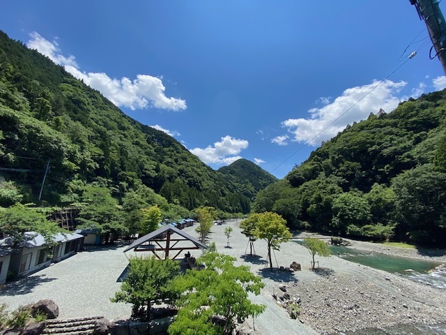 神之川（かんのがわ）キャンプ場・マス釣り場