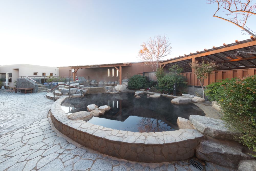 宮前平（みやまえだいら）源泉 湯けむりの庄